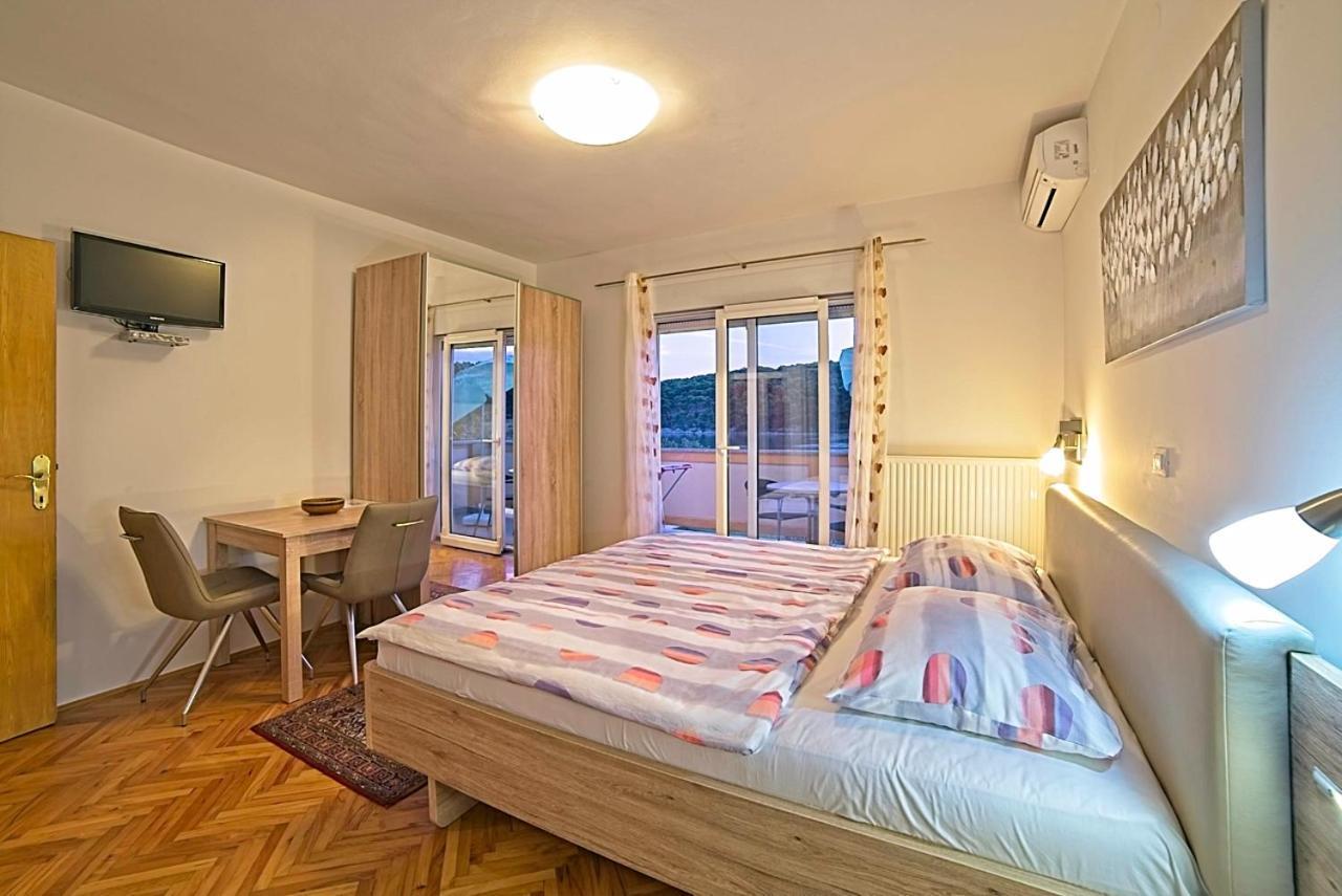 Studio Apartments Peric Rab 캄포르 외부 사진