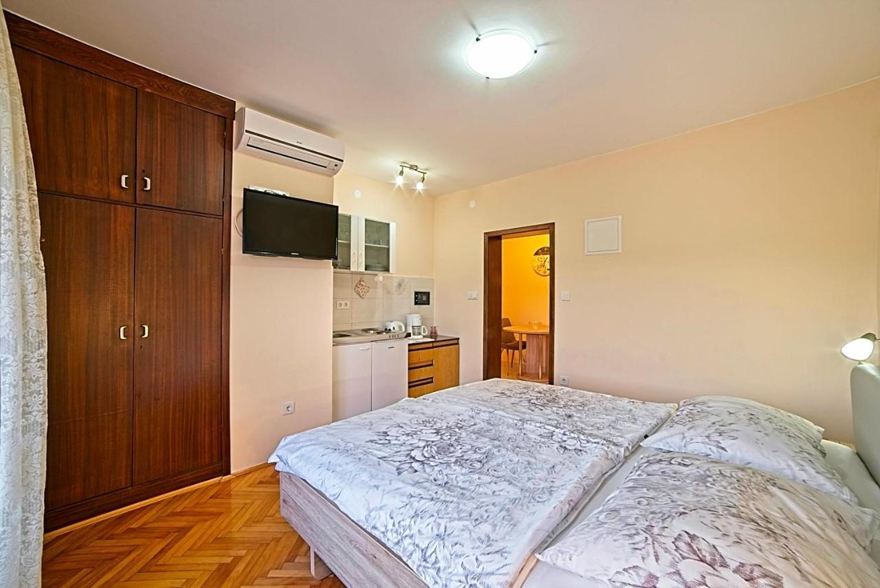 Studio Apartments Peric Rab 캄포르 외부 사진